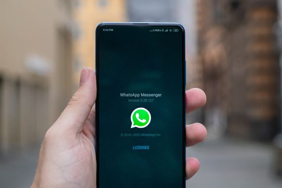 WhatsApp Business cover photo size